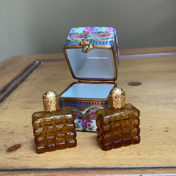 Limoges France Peint Main Trinket Box - Picture 6 of 9